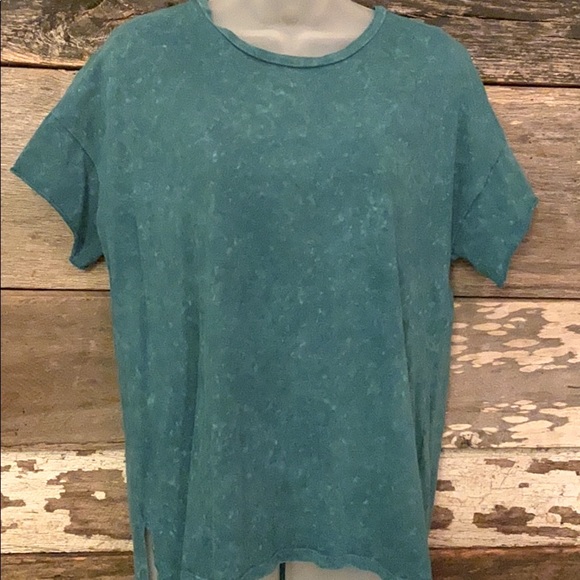 wild fable Tops - Wild Fable Boyfriend Acid Wash Tee